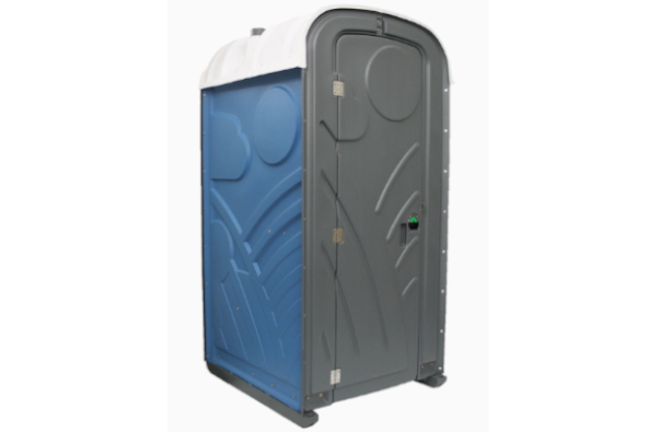 Mobiles Toilettenhäuschen mit grauer Tür und blauem Innenraum, Außenansicht seitlich